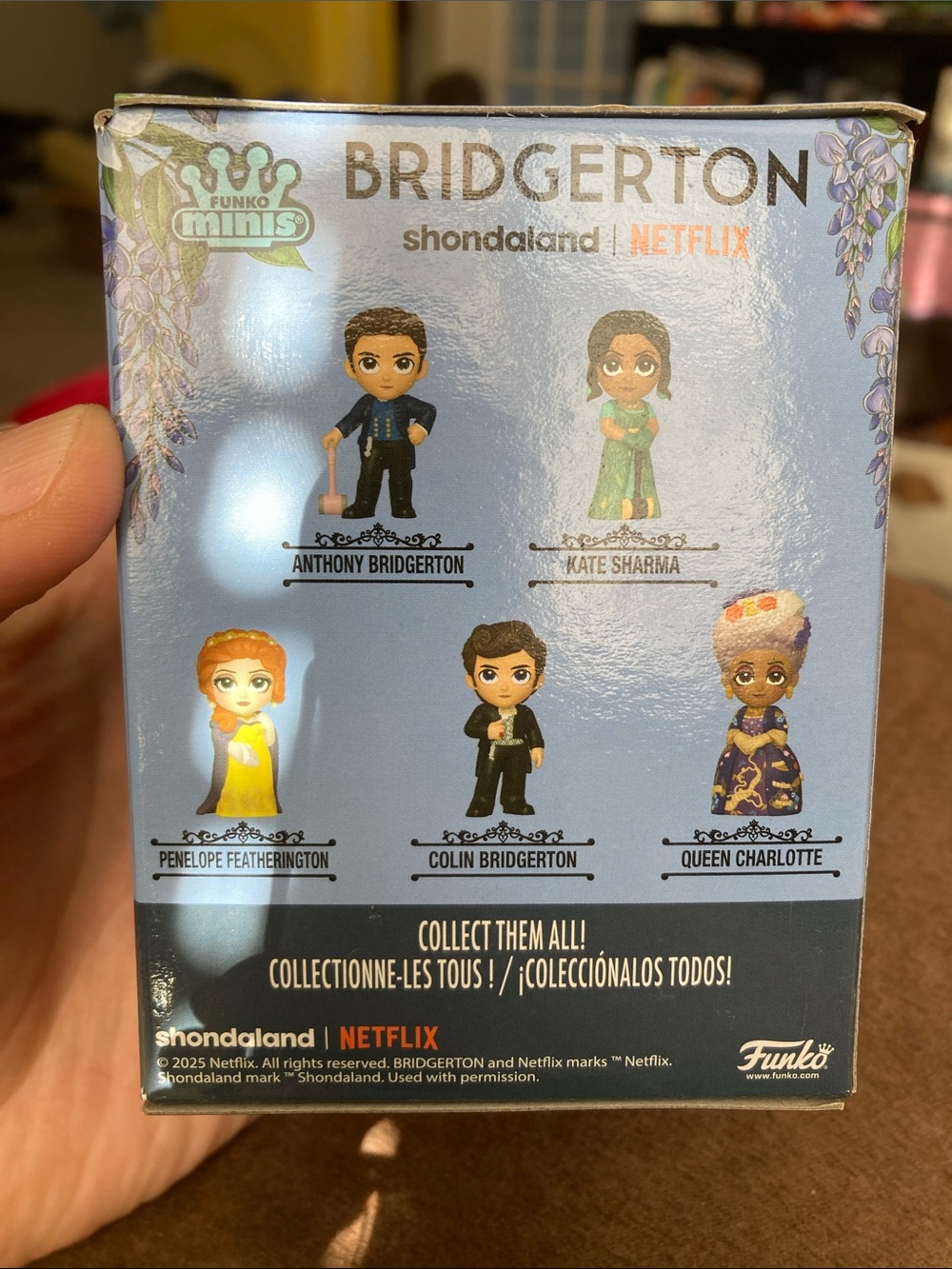 Funko Bridgerton Queen Charlotte Netflix Vinyl Figure - Purple & Gold - Picture 5 of 13
